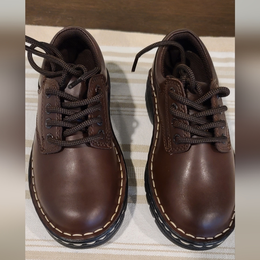 Dress shoestoddler